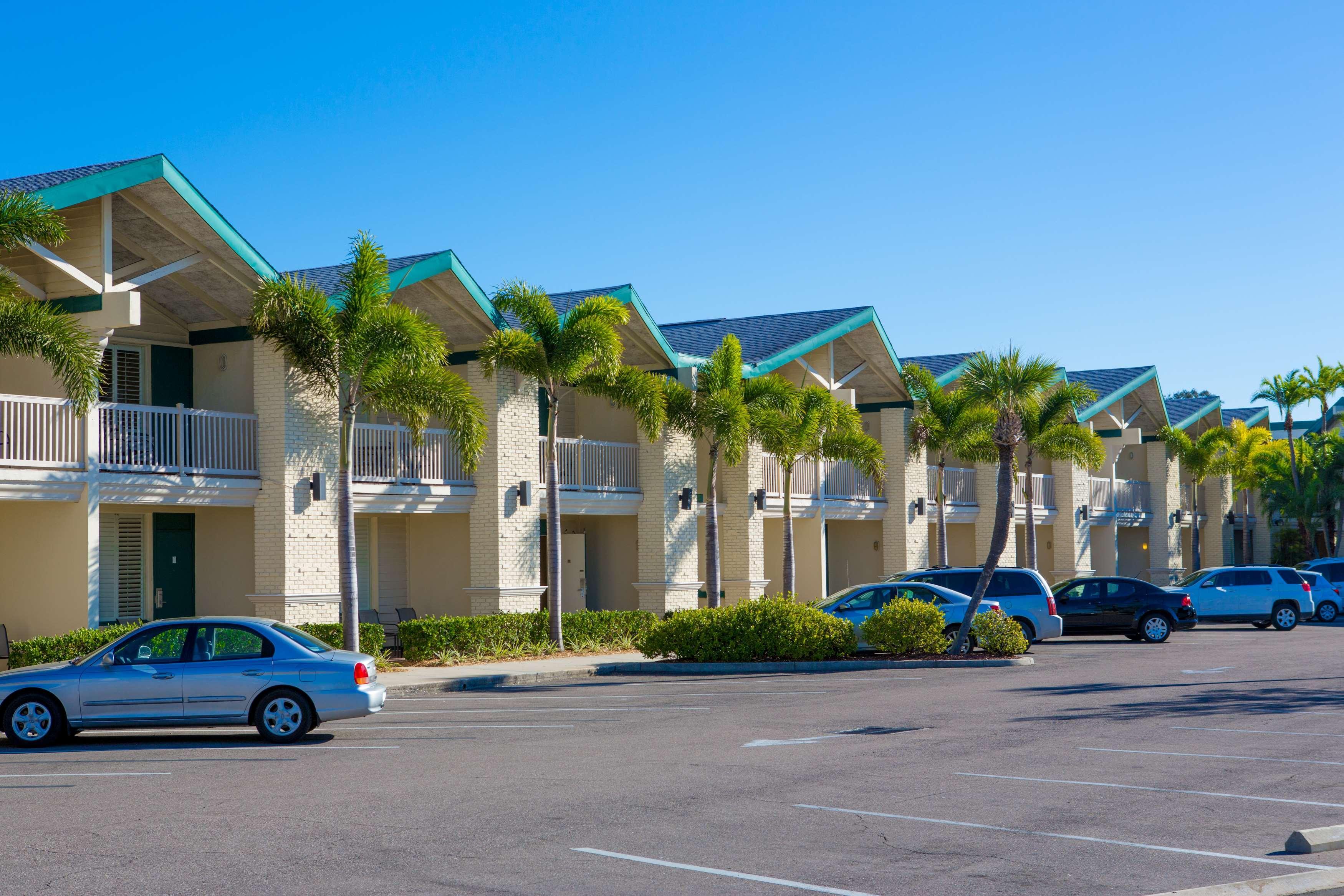 Best Western Plus Yacht Harbor Inn Dunedin Extérieur photo